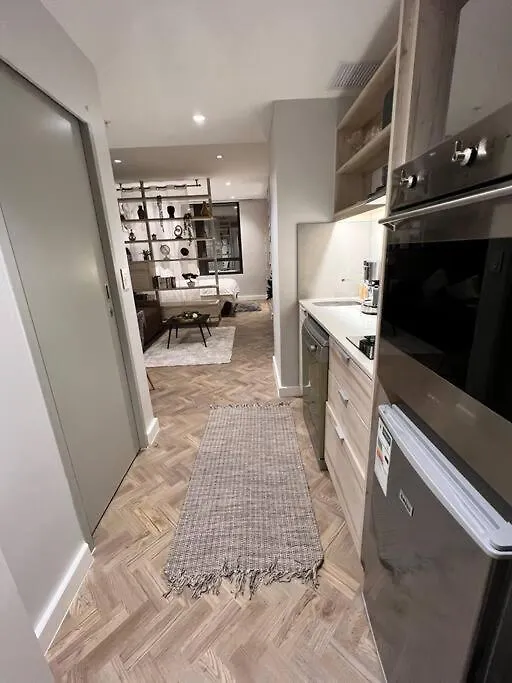 715 Foreshore Place Luxury Apartment-Cape Town Cbd
